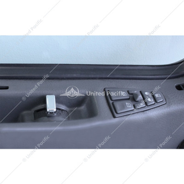 41633-UP CHROME PLASTIC INTERIOR DOOR HANDLE KNOBS FOR VOLVO (PAIR)