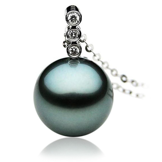 TP025 (AAA 12mm Tahitian Black pearl Pendant and Diamonds in 18k White Gold)