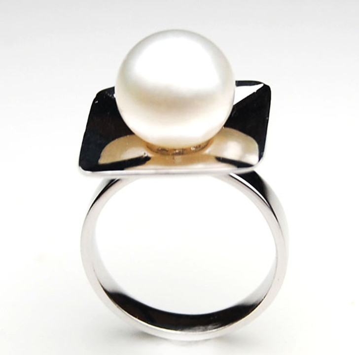 SR080 (AA 12mm Australian south sea White pearl Ring in Silver)