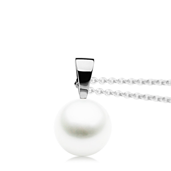 FP001  (AAA 11mm White Freshwater Cultured Pearl Pendant White Gold)