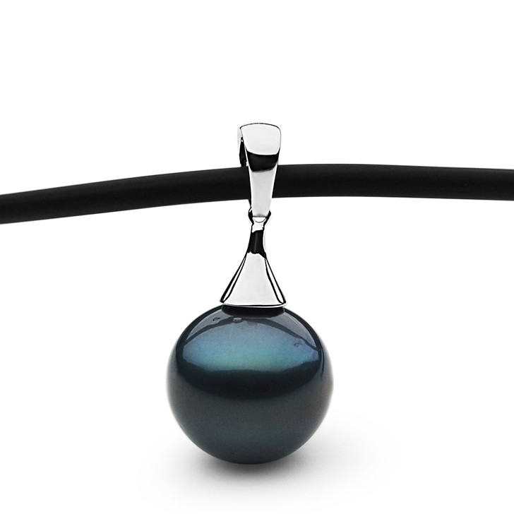 TP131 (AA 15 mm Tahitian Black Pearl Pendant in Heavy 18k White Gold )