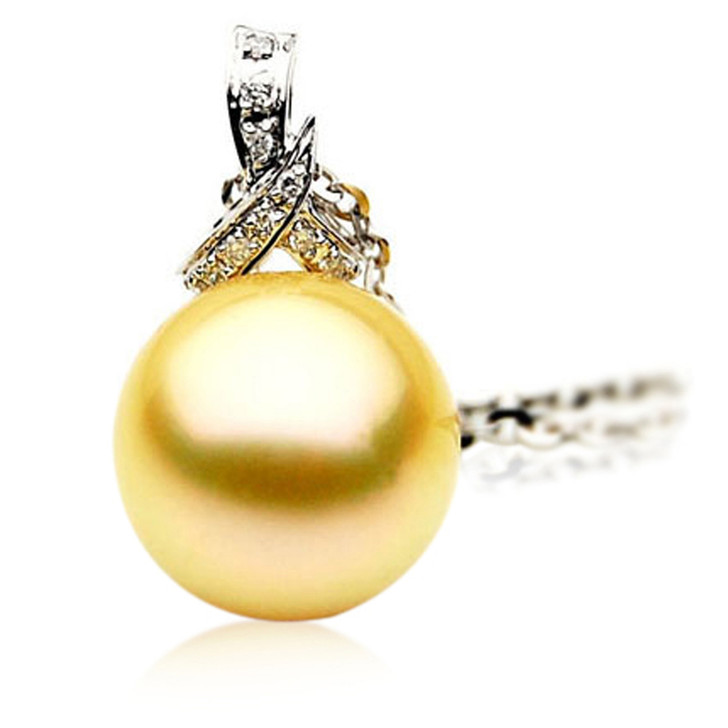 GP025 (AAA 12mm Australian Golden South Sea Pearl Pendant and Diamonds )