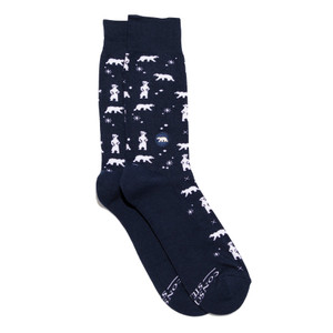 These dark blue socks with polar bear prints stop the adverse effects of climate change through Conservation International. Made with organic cotton. These dark blue socks with polar bear prints stop the adverse effects of climate change through Conservation International. Made with organic cotton.
