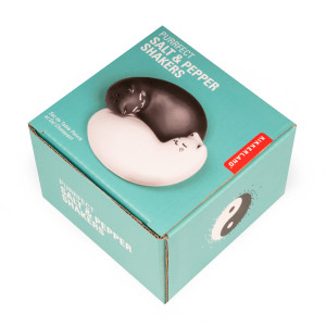 Box packaging of the black and white cat pepper shakers.