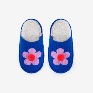 Top view of the slippers. Top view of the slippers.