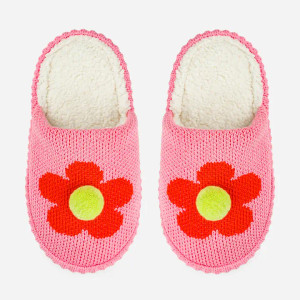 Top view of the slippers. Top view of the slippers.