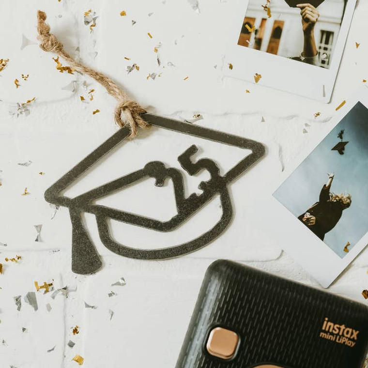 Graduation Cap ’25 Ornament