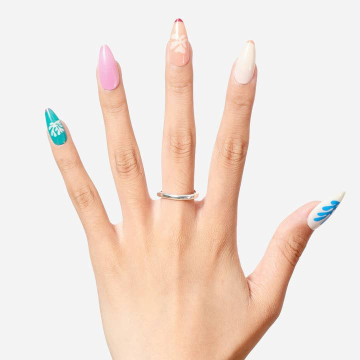 Henri Matisse Snow Flowers - Almond Press-On Nails