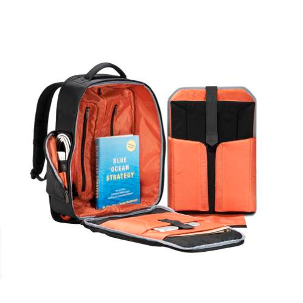 Everki 17.3in Atlas Wheeled Backpack with 13in to 17.3in Adaptable Compartment Product Image 8