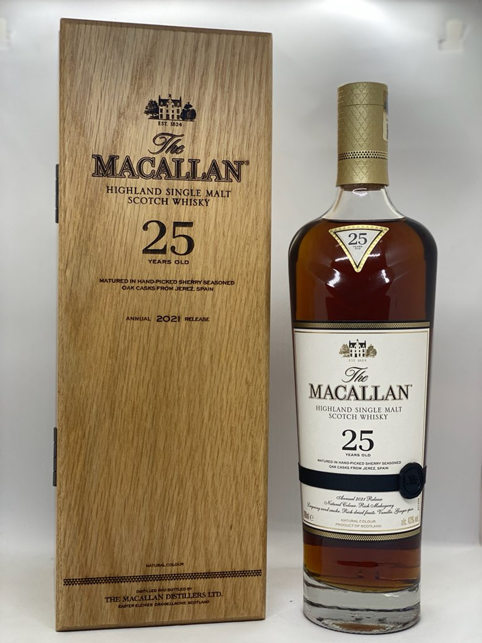 Macallan 25yo Sherry Cask 2021 Single Malt whisky 700ml - World Of