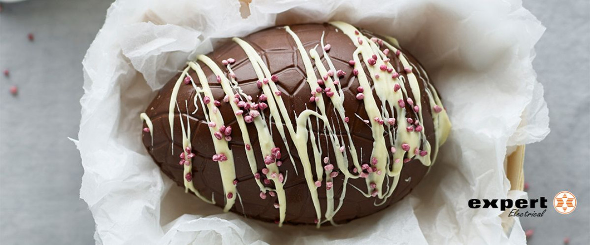 How To Make Your Own Chocolate Easter Egg