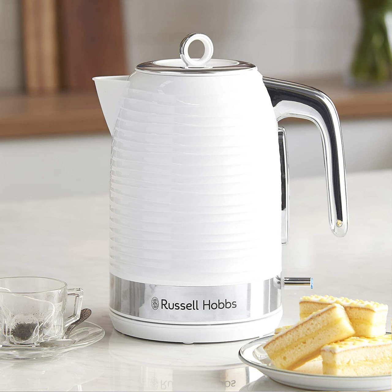 Russell Hobbs Inspire White Kettle | 24360 - expert.ie