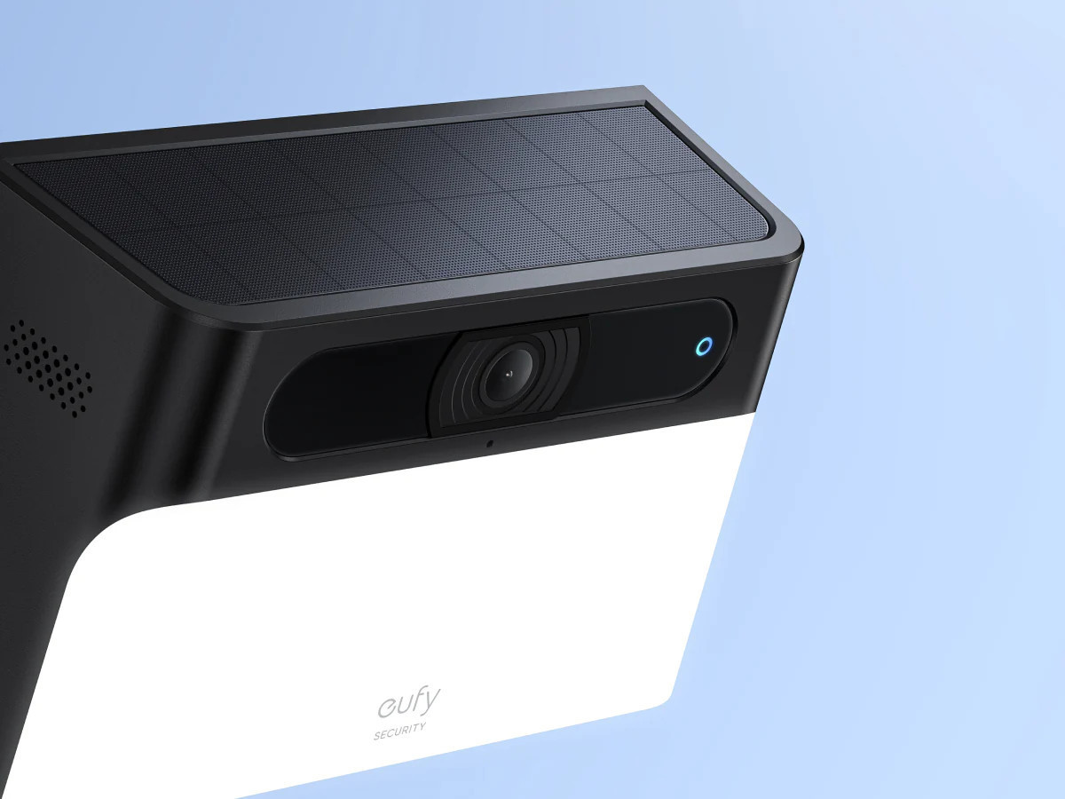 Eufy Solar Wall Light Cam S120 | T81A0311 - expert.ie