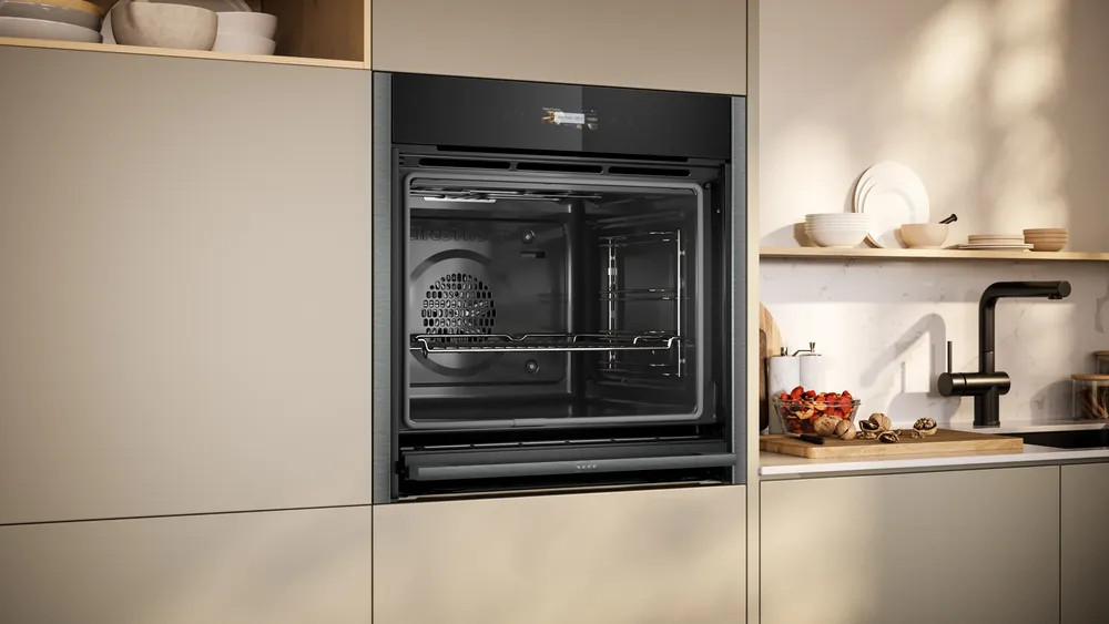 Ovens, Single Ovens, Double Ovens, Built in Ovens, Fan Ovens | Expert