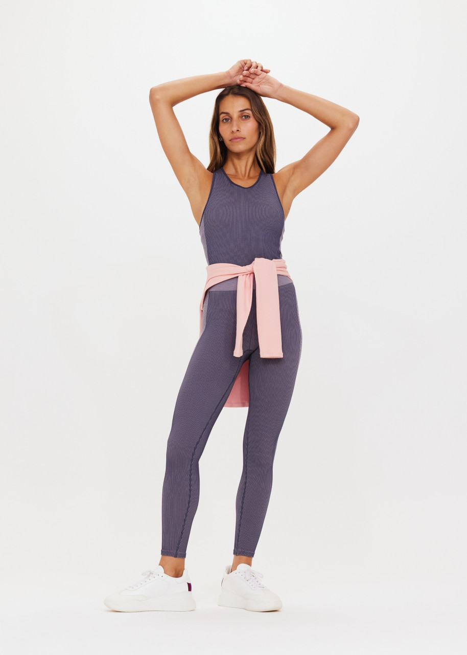 FORM SEAMLESS 25IN MIDI PANT in AZURE
