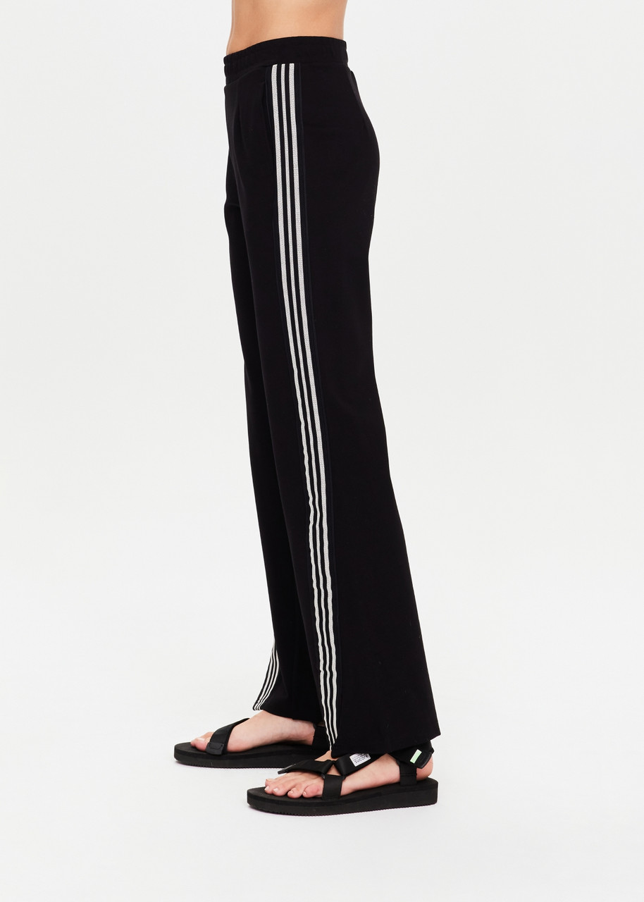 adidas Originals 'Ski Chic' flared ribbed leggings in black