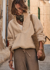 HARLOW FLEECE PULLOVER in NATURAL | The UPSIDE
