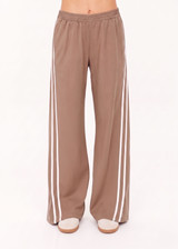 THE UPSIDE women's brown Juliet Pant features a lightweight,  low-rise design with an elasticated waist band, side seam pockets and cream contrast binds. Made for everyday wear.