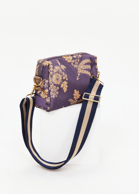 ★EMS★ FLOWER BOUCLE CROSSED BODY BAGCREAM FLEUR COSMIC CROSSBODY BAG in FLORAL | The UPSIDE