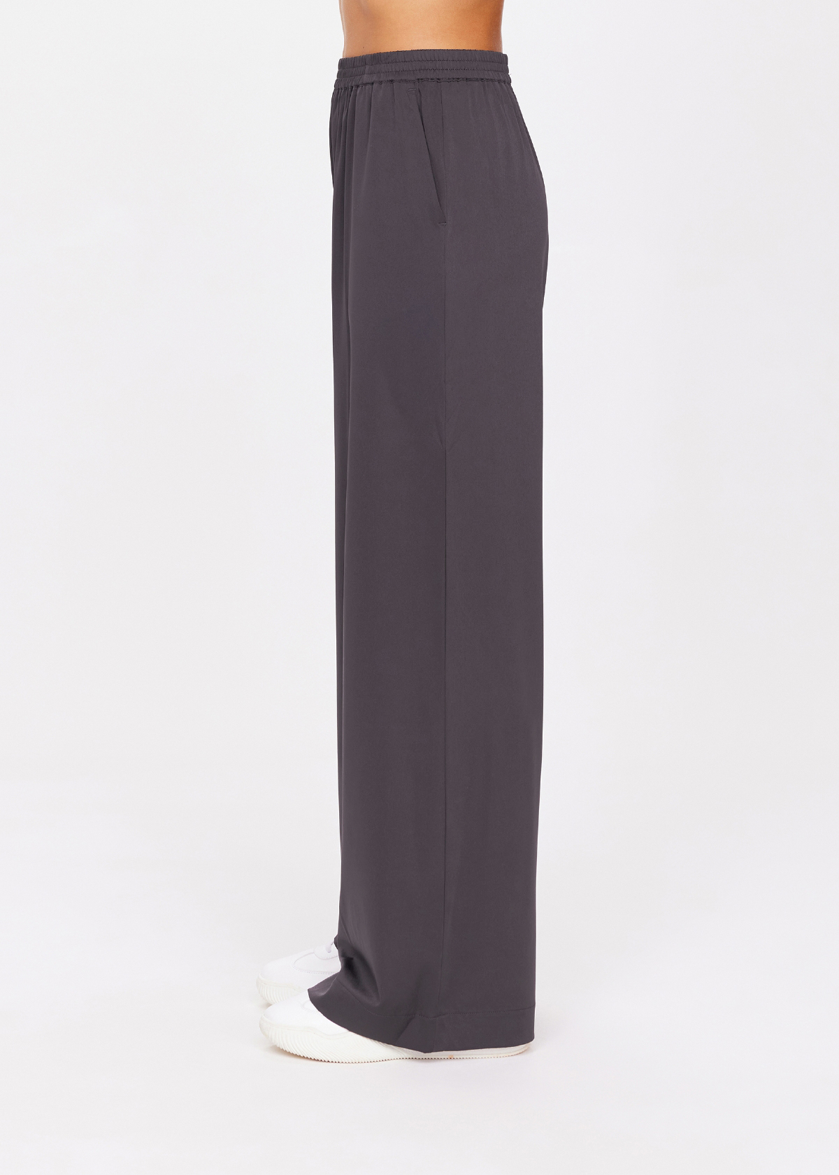 【PORTERNA】Riel trousers Sabrina Curved Utility Pants - White – Pistola Denim