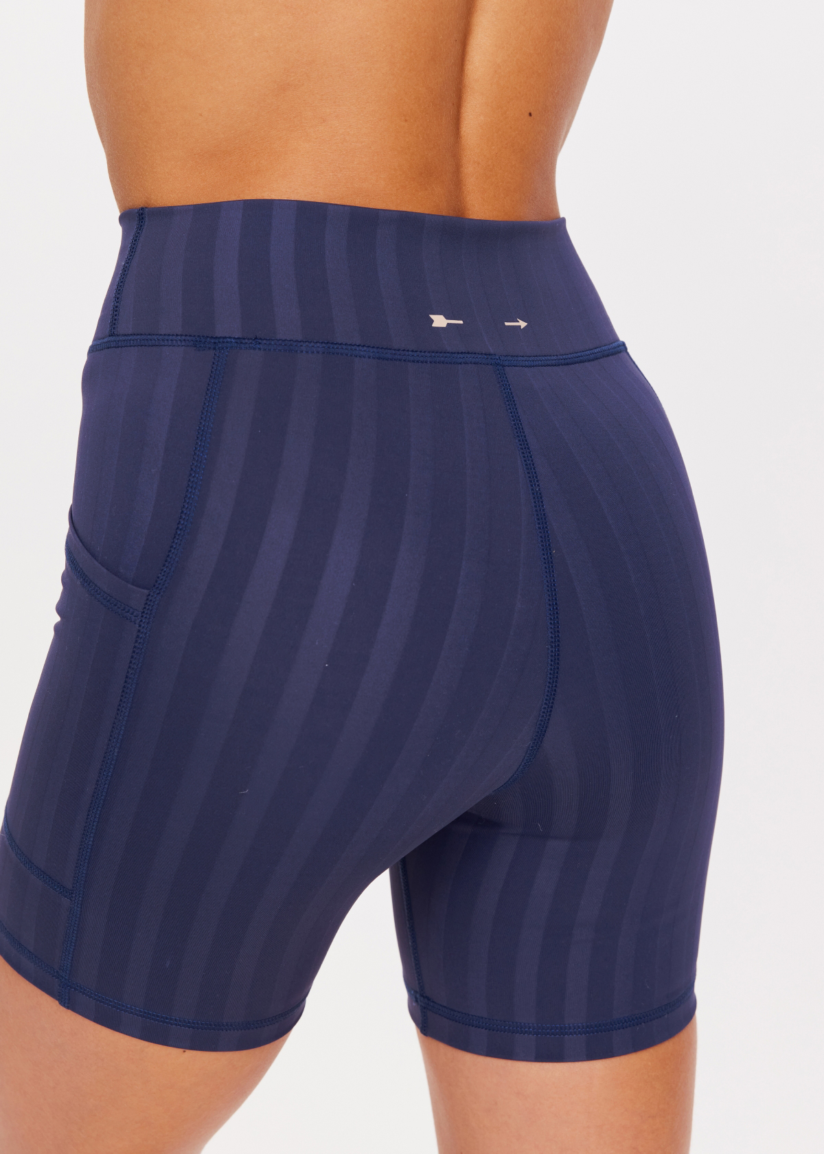 WILDE 5IN POCKET SPIN SHORT in NAVY | The UPSIDE