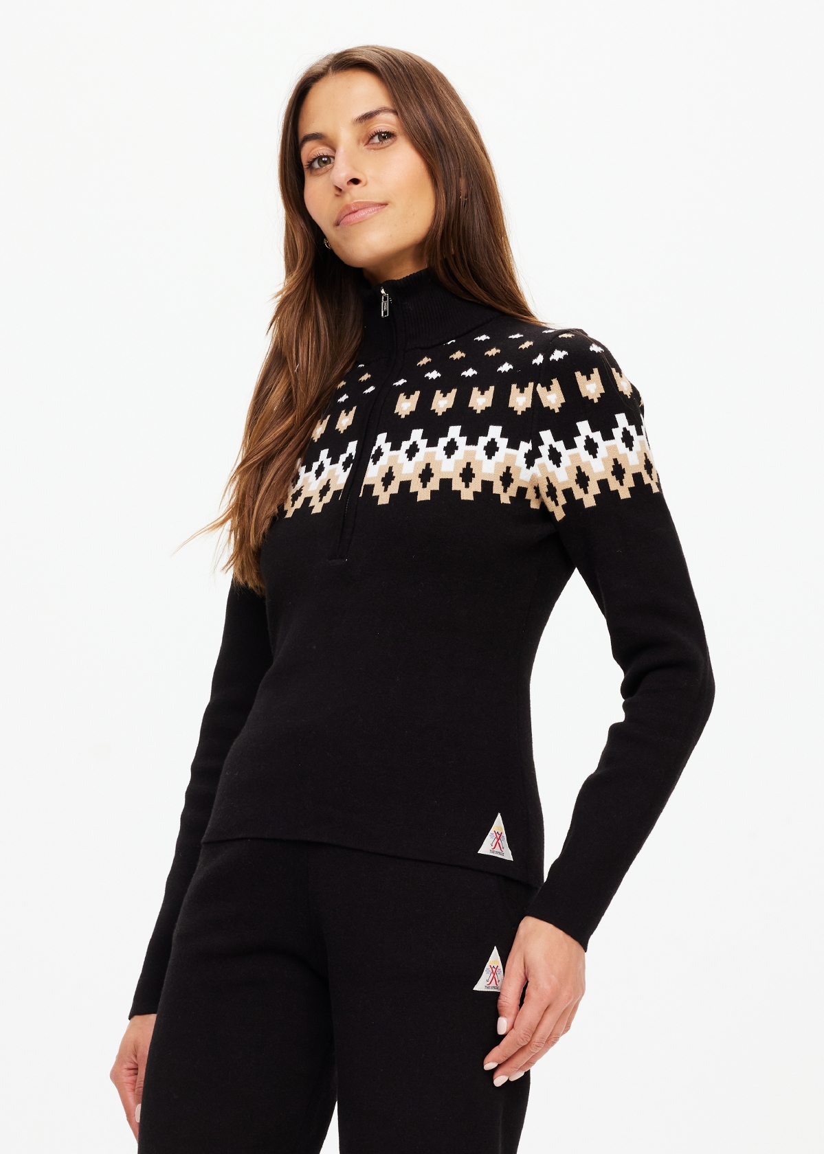 black&white ストラップニット FAIRBANKS BLANCHE HALF ZIP in BLACK | The UPSIDE