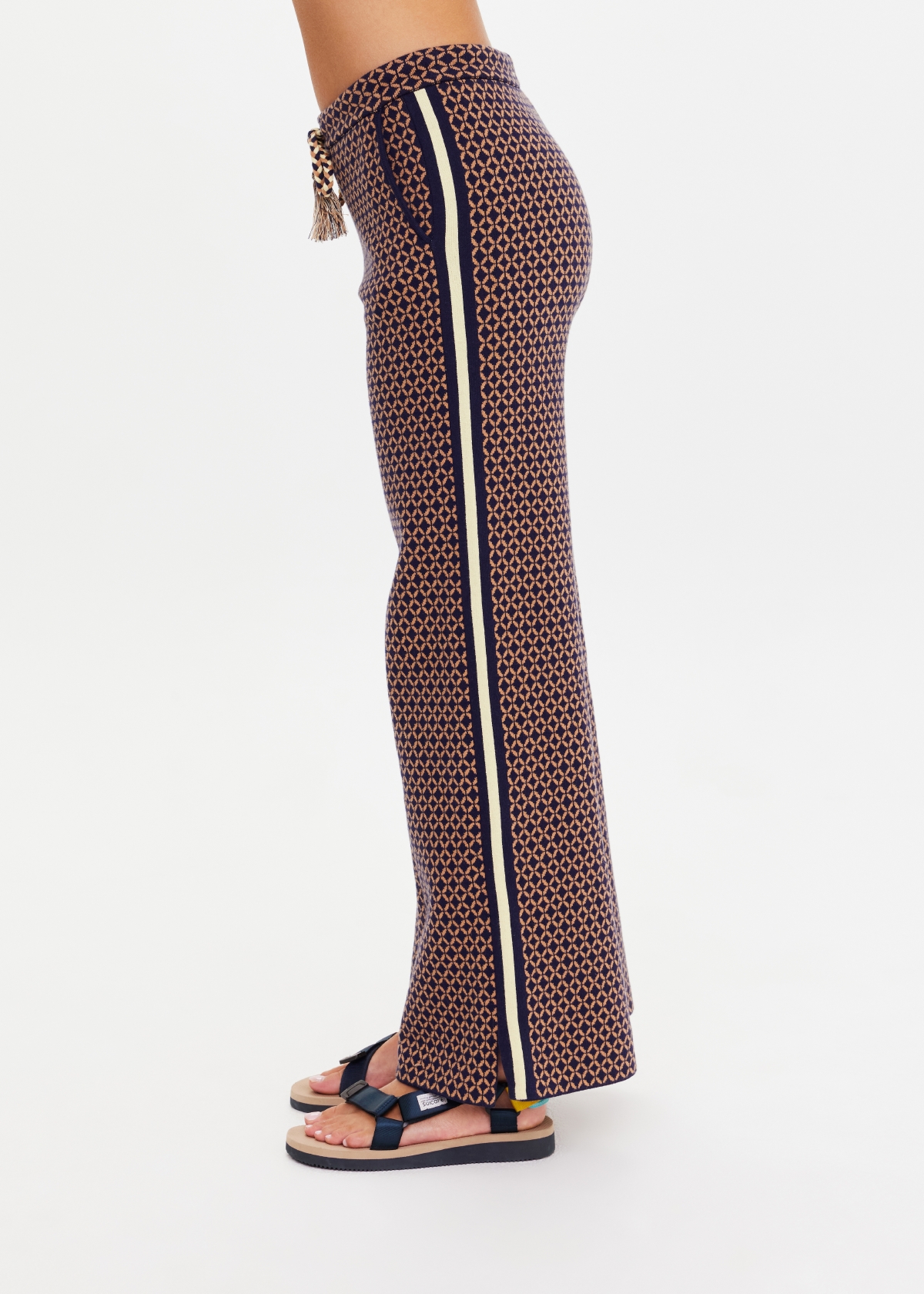 CROSSROAD JUNIPER KNIT PANT in GEO | The UPSIDE