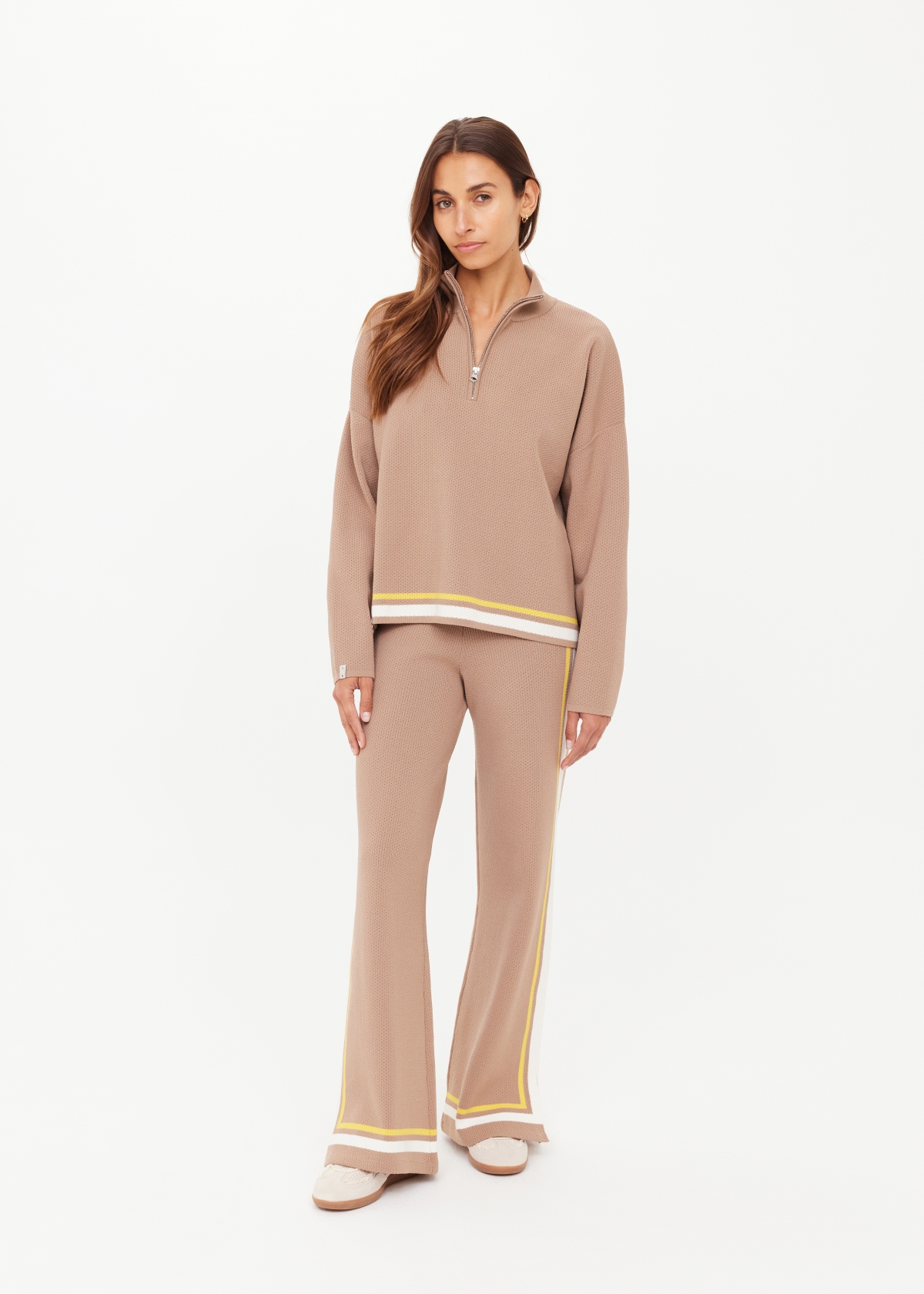 VENETO CARTER KNIT ZIP TOP in MOCHA | The UPSIDE