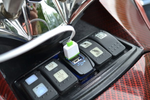 Chargeur Double USB - RT 2010-2019 & ST 2013-2016 (DEL Orange)