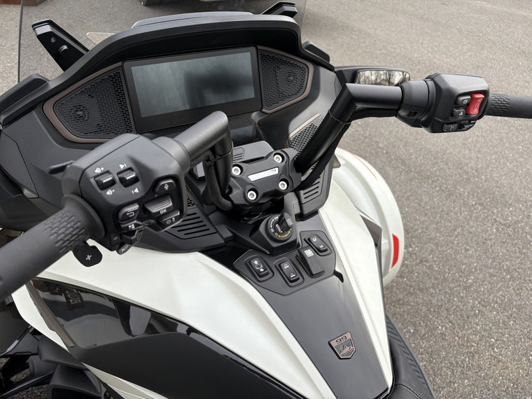 RT 2024 et plus - Guidon DarkLine 7" - Iron Hold - Noir texturé