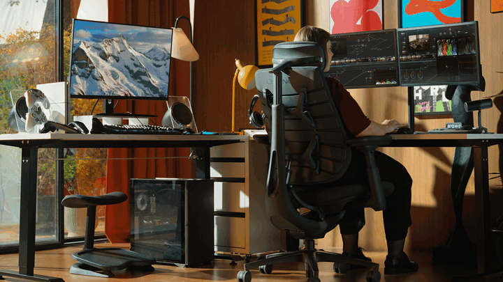 LiberNovo Maxis five-position recline adjustment from 105 to 160 degrees