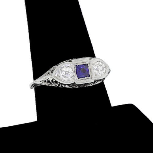 Vintage Petite Art Deco Diamond Blue Sapphire 18k White Gold Ring Size 8.25 Vintage Petite Art Deco Diamond Blue Sapphire 18k White Gold Ring Size 8.25