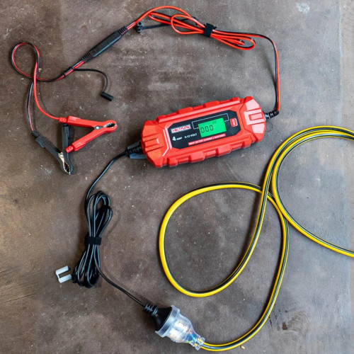 Voltflow 6/12V Battery Charger 10 stage 4 Amp VF4BC