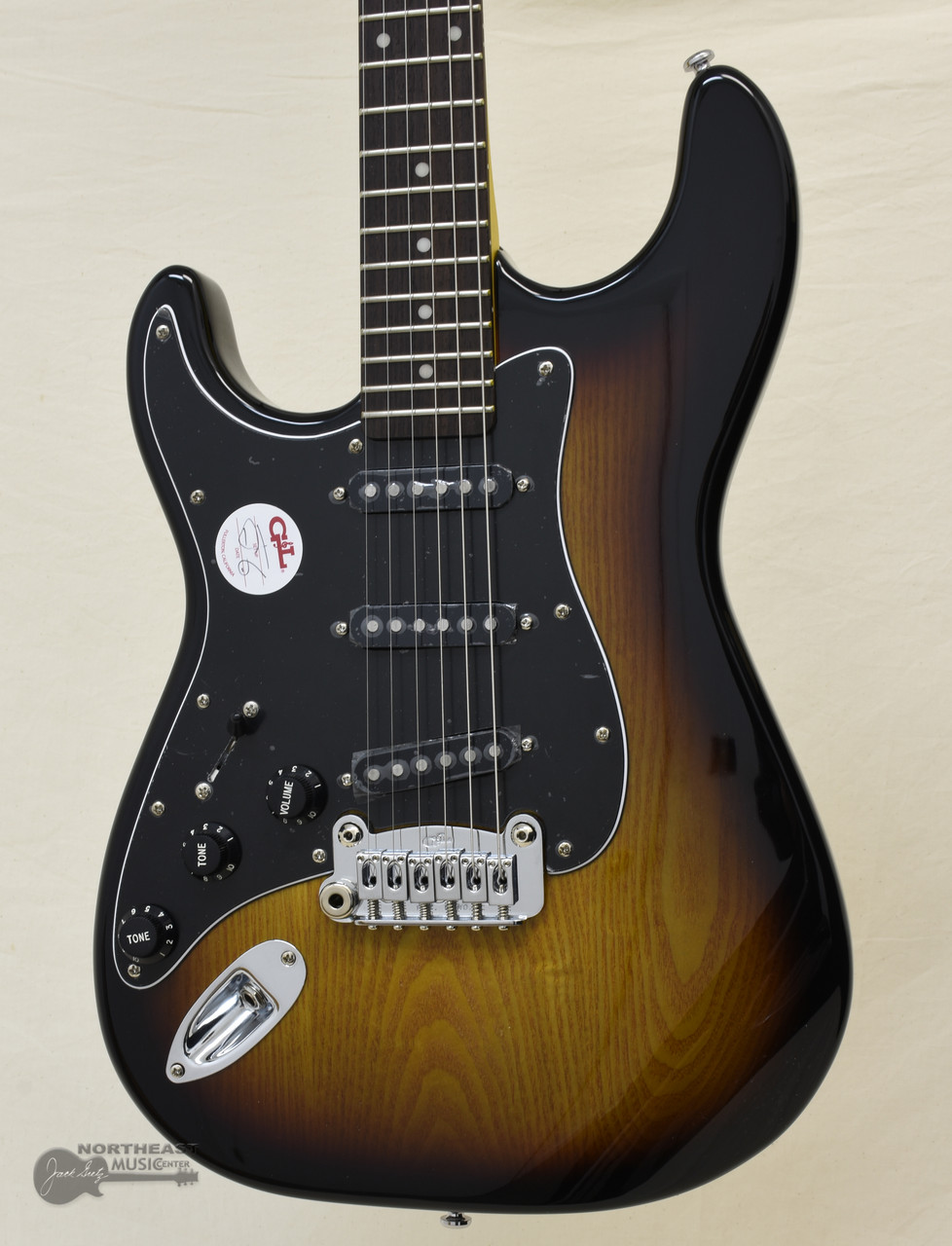 G&L Tribute Legacy Left Handed - 3 Tone Sunburst