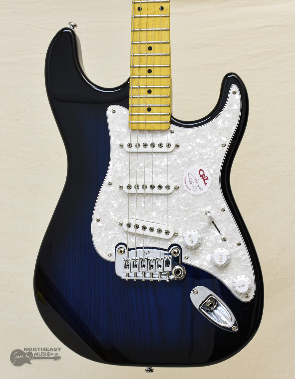 G&L Tribute Series Legacy Blueburst ストラト www.krzysztofbialy.com