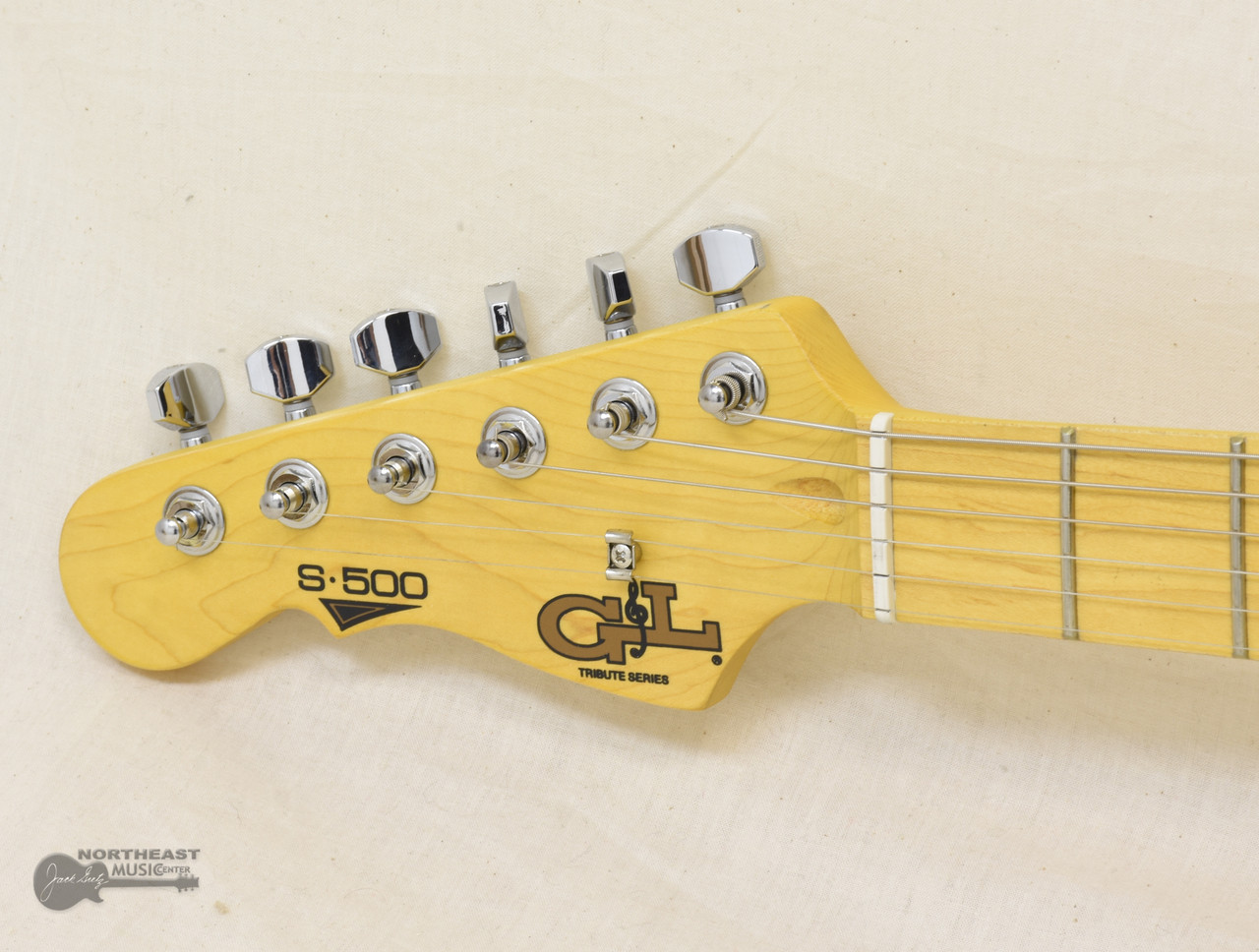 G&L　Tribute　S-500 極美品です G&L Introduces the Tribute Series S-500 - Premier Guitar