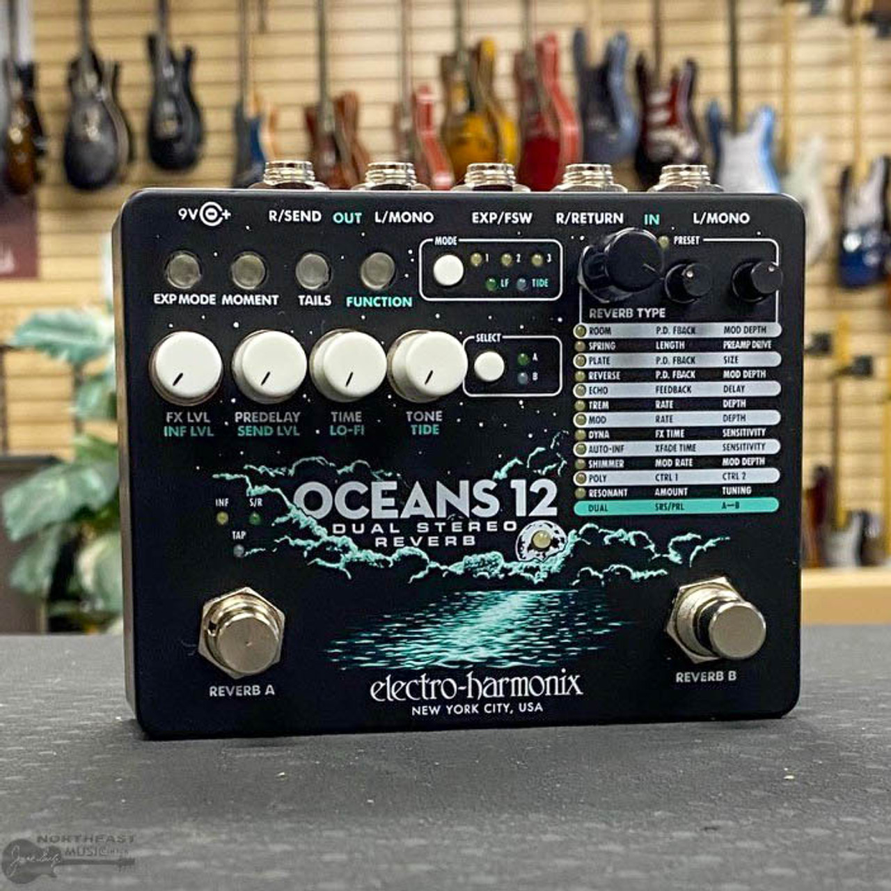 EHX Oceans 12 Dual Stereo Reverb | Northeast Music Center Inc.