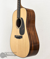 C.F. Martin Custom Shop Dreadnought w/ VTS Sitka Spruce Top & Premium Sinker Mahogany Back & Sides | Northeast Music Center Inc.