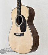 C.F. Martin Custom Shop "000" Auditorium Sitka Spruce Top w/ Bastogne Walnut Back & Sides | Northeast Music Center Inc.