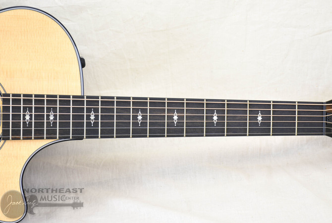 Taylor 312ce 12-Fret Grand Concert Acoustic/Electric Guitar | Northeast Music Center Inc.