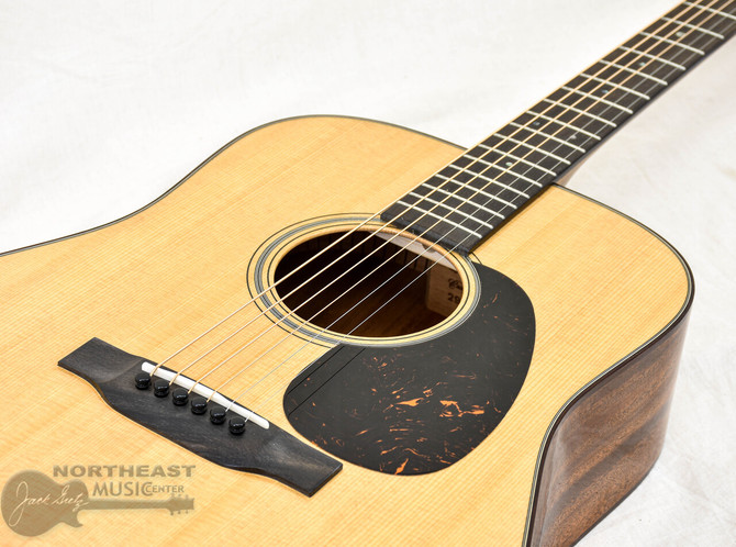 C.F. Martin Custom Shop Dreadnought w/ VTS Sitka Spruce Top & Premium Sinker Mahogany Back & Sides | Northeast Music Center Inc.