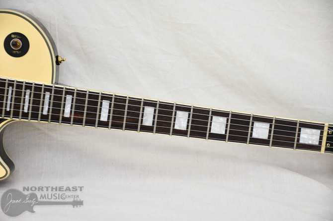 Epiphone Les Paul Custom Blackback Pro 2014 Antique Ivory Used | Northeast Music Center Inc.