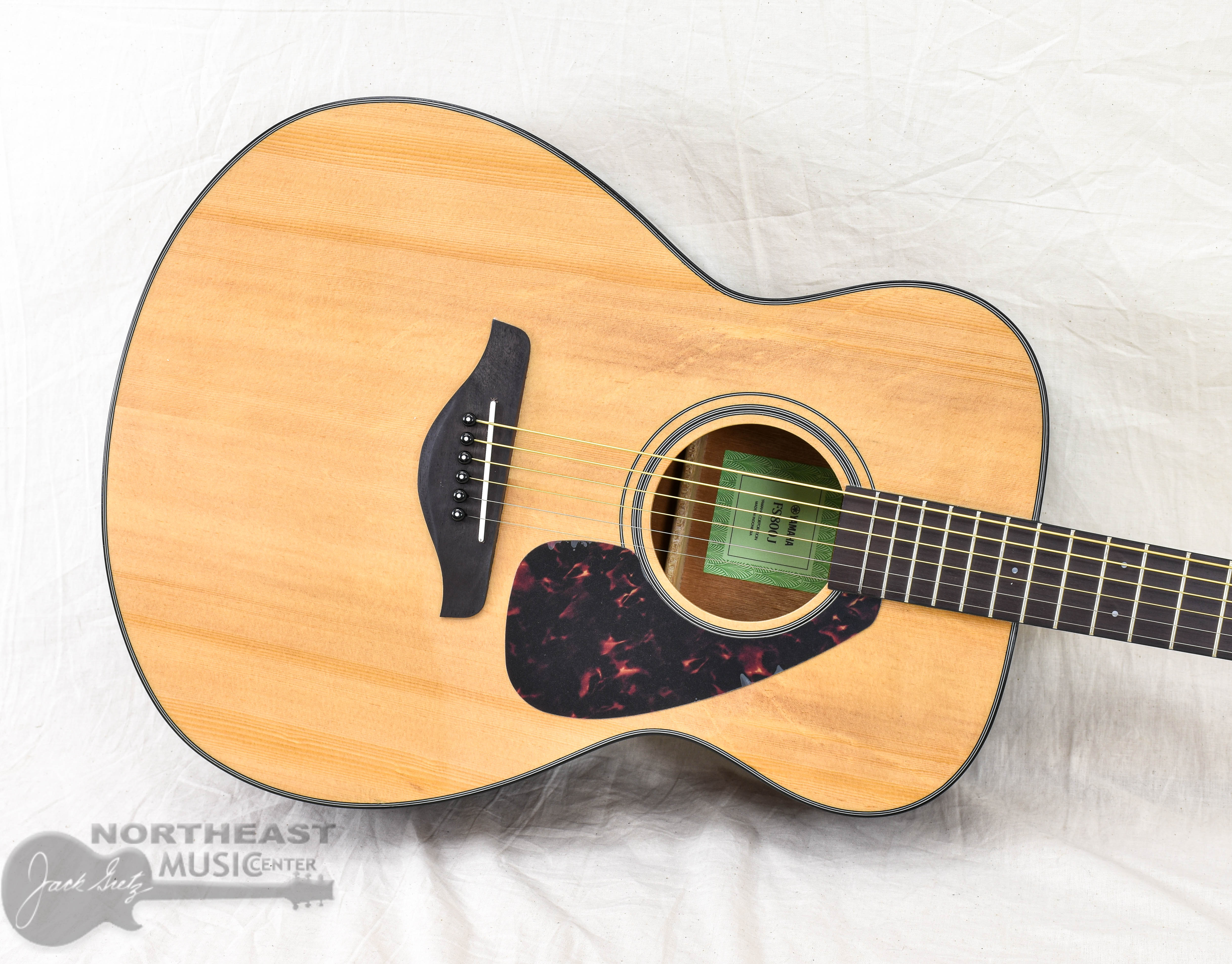Yamaha FS800J Acoustic Auditorium Guitar | Northeast Music Center Inc.