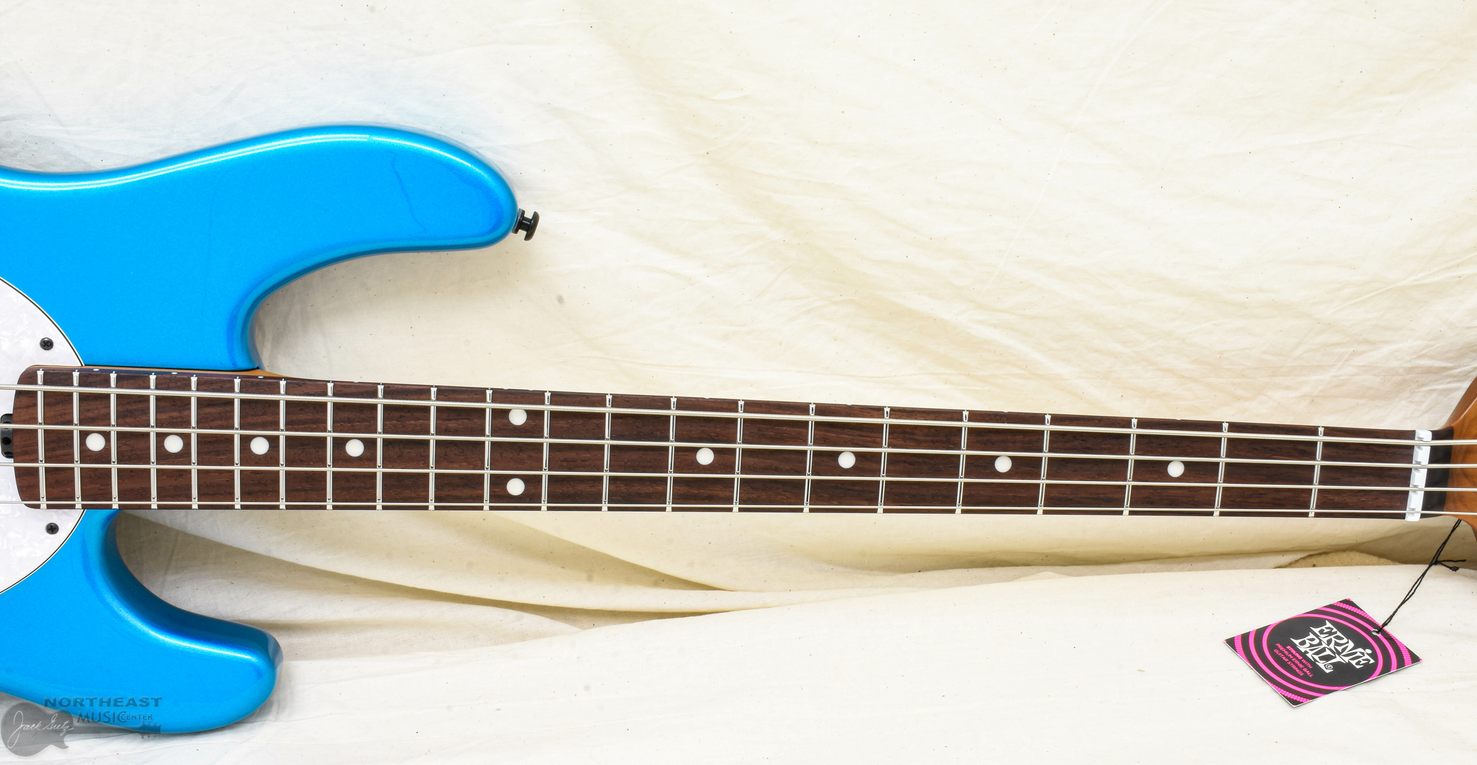 ベース Ernie Ball Music Man stingray USA Shop Ernie Ball Music Man - Ernie Ball Music Man Mike