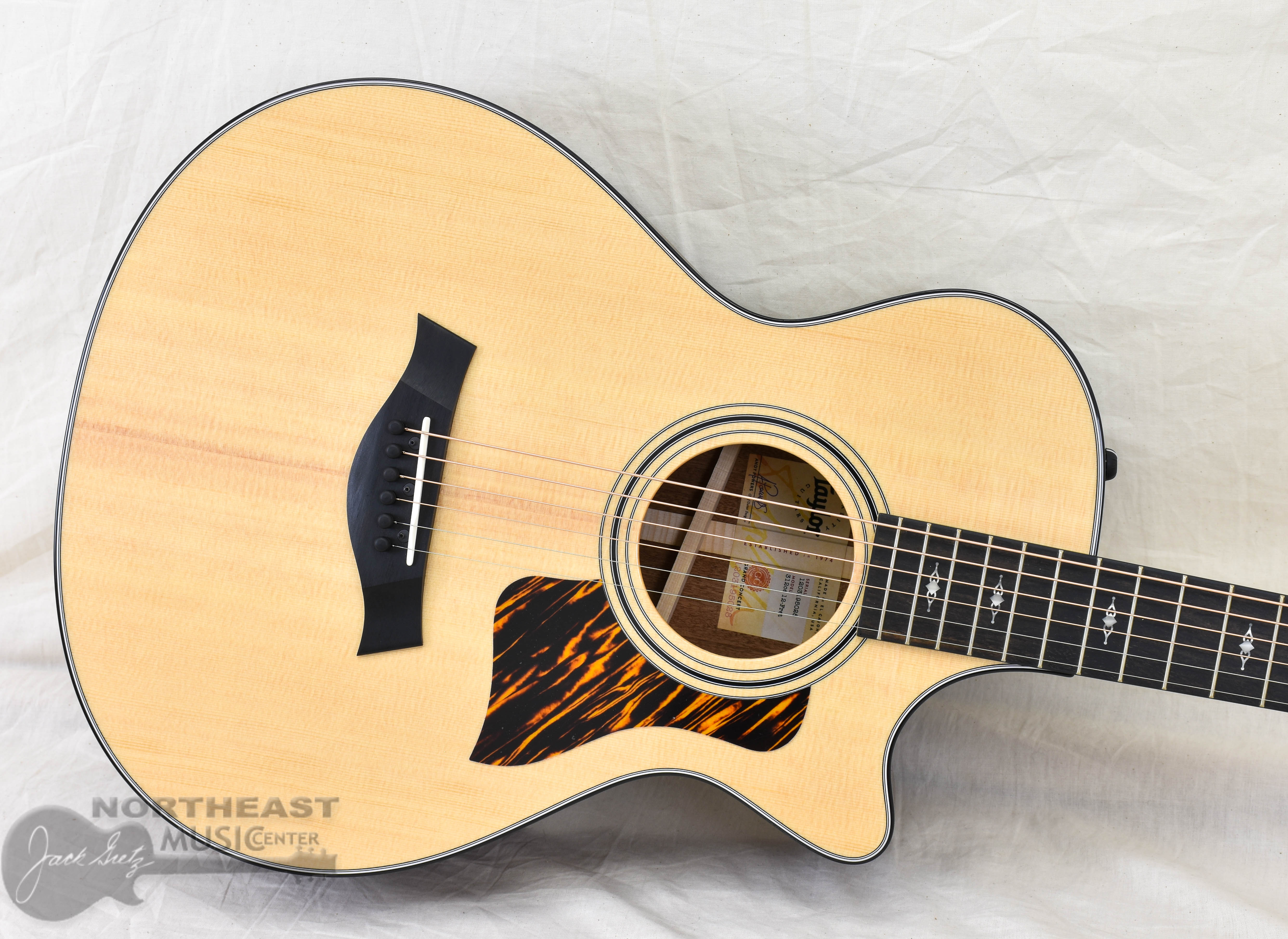 Taylor 312ce 12-Fret Grand Concert Acoustic/Electric Guitar