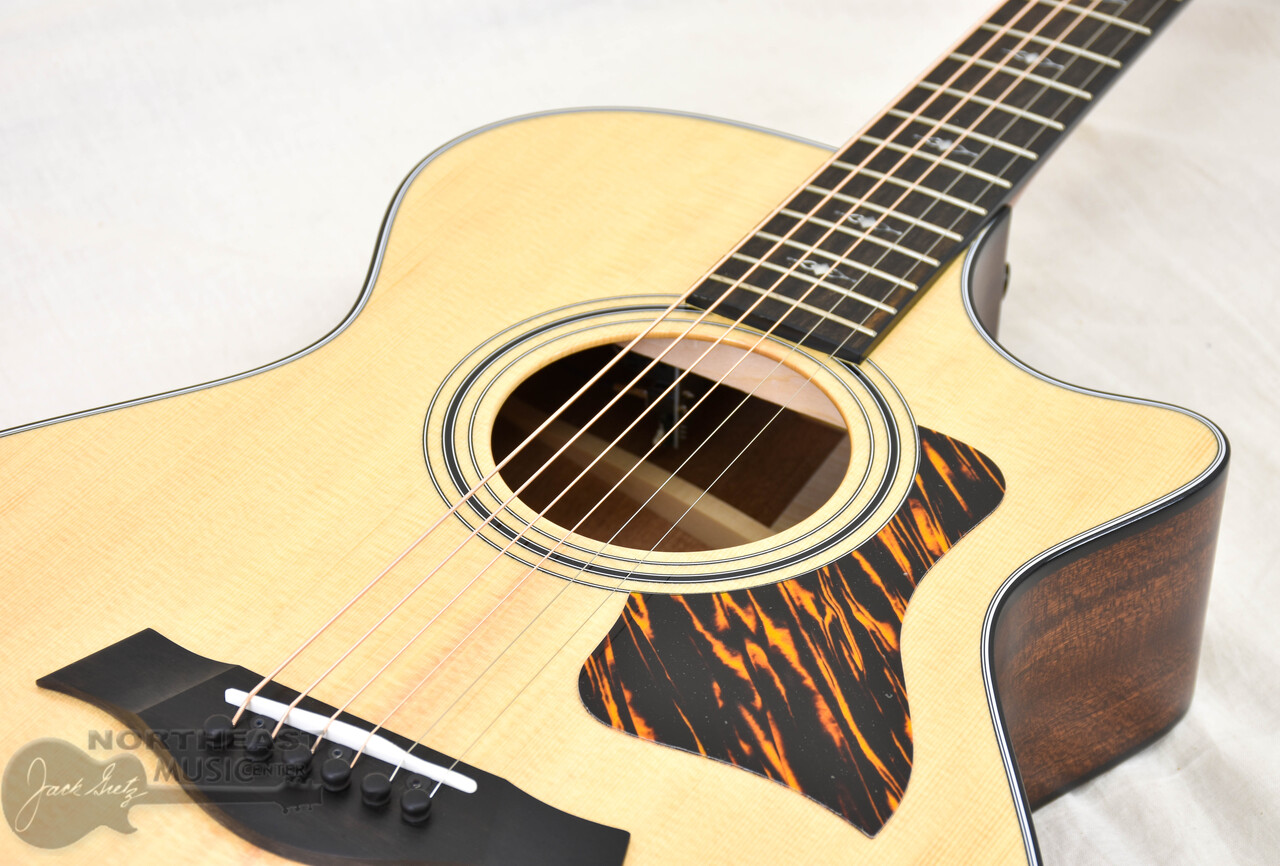 Taylor 312ce 12-Fret Grand Concert Acoustic/Electric Guitar