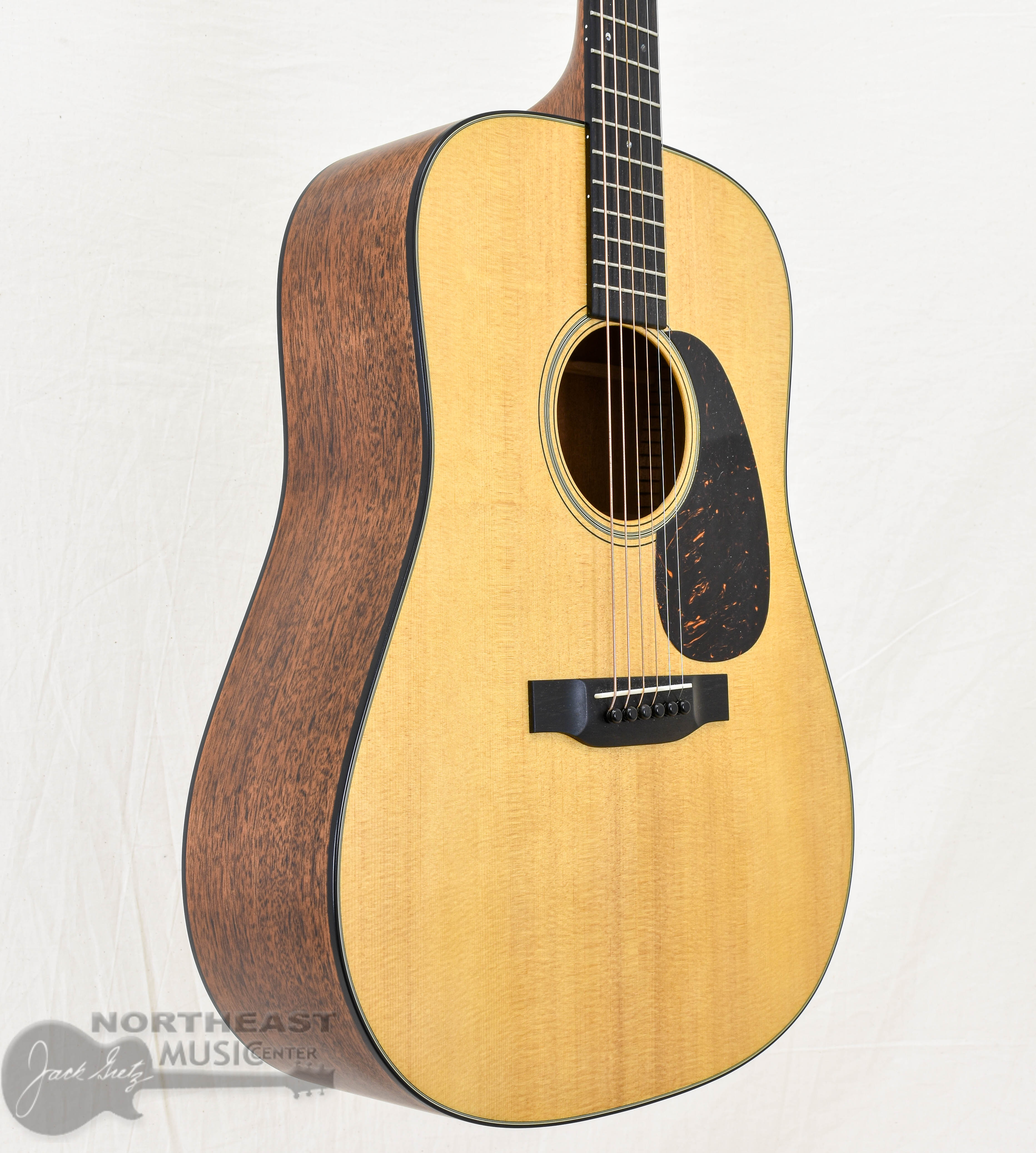 美品　Martin D-18V Martin Custom ShopD-18 Authentic 1937 Aged #2761520【究極のD