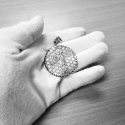 Sterling Silver Santa Muerte Round Honeycomb DC Pendant