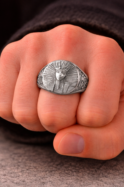 Sterling Silver Tutankhamun Egyptian Pharaoh King Tut Horus Ring