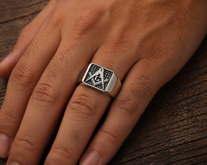 Sterling Silver Masonic Square and Compass Signet Ring Freemason Polished Band